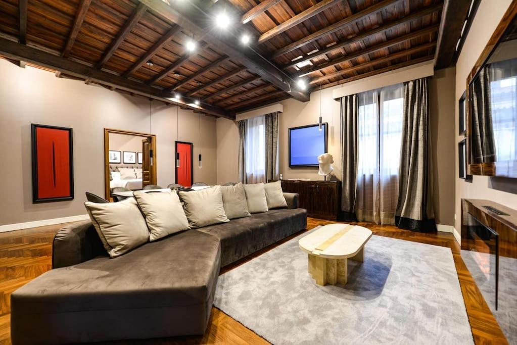 The Frattina - Luxury Serviced Apartment Рим Экстерьер фото