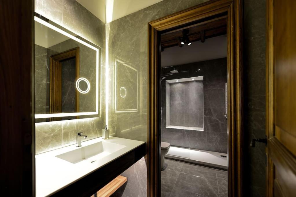 The Frattina - Luxury Serviced Apartment Рим Экстерьер фото